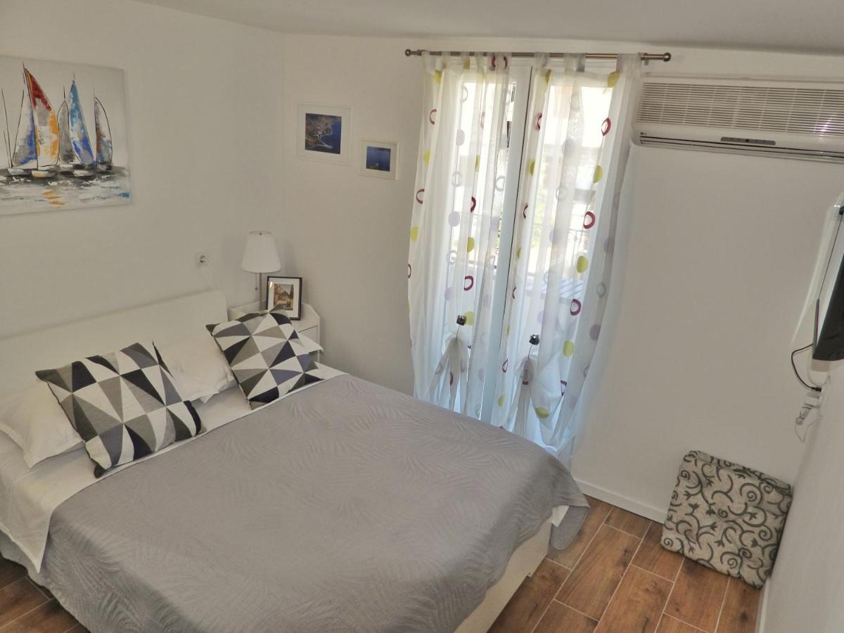 Apartmani Robert Bol Exteriér fotografie